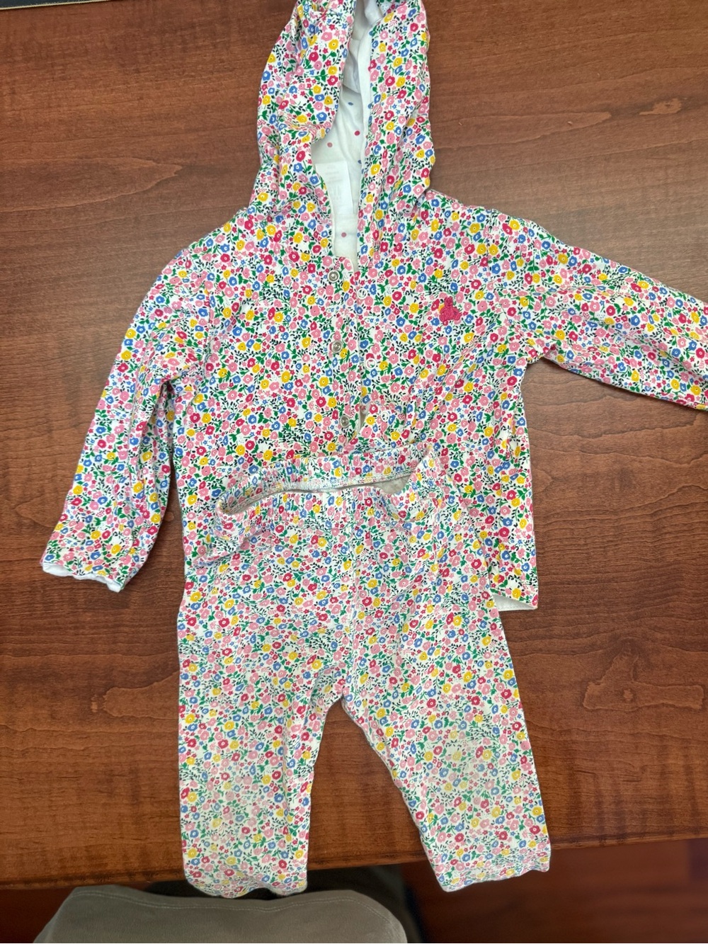 GAP Floral Hooded Matching Set in White with Pink, Blue & Yellow Flowers 6-12m